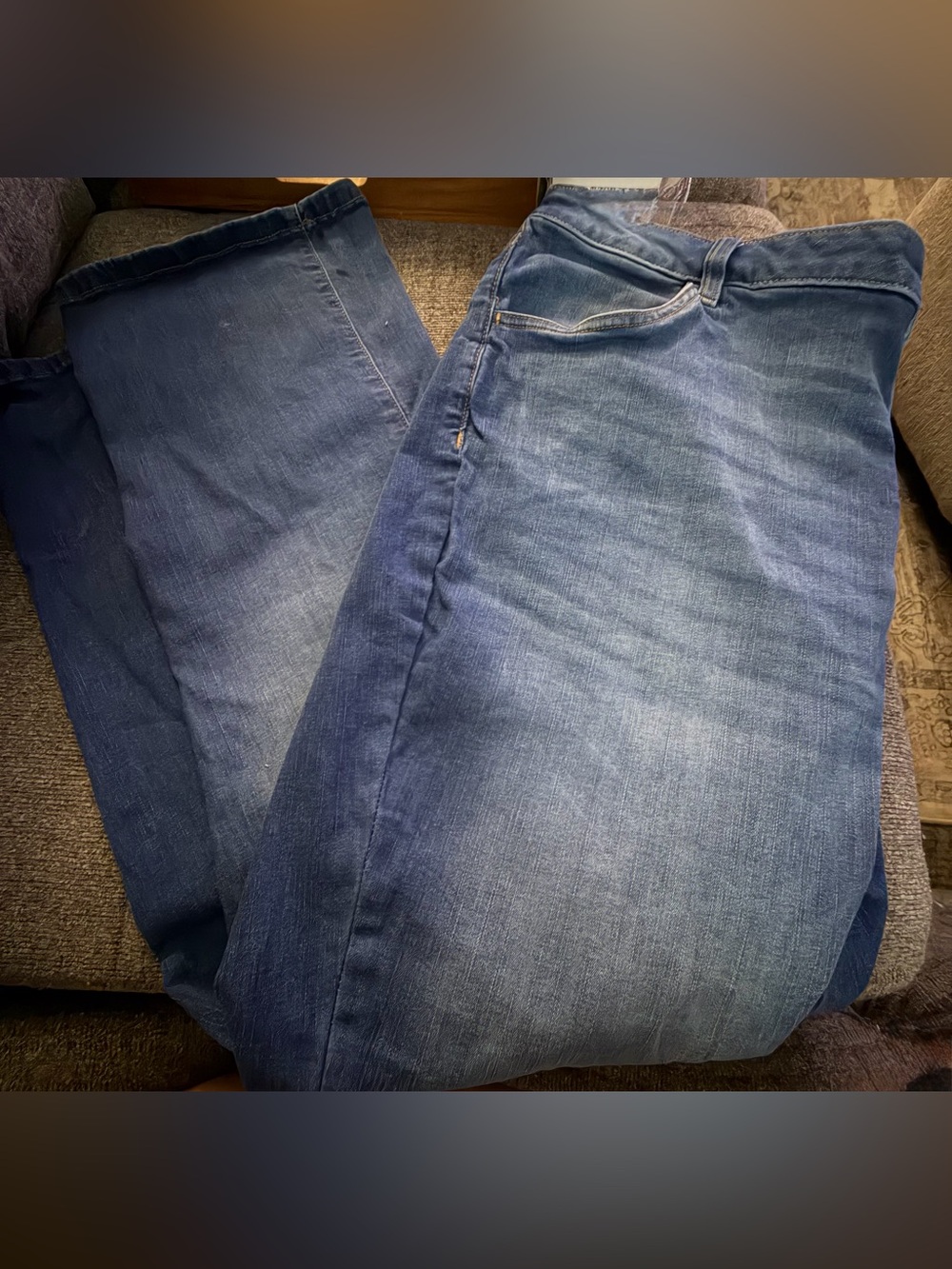 Sonoma Women's Straight Leg Jeans in Faded Blue
